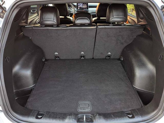 Used 2024 Jeep Compass Latitude AWD/4WD image 27