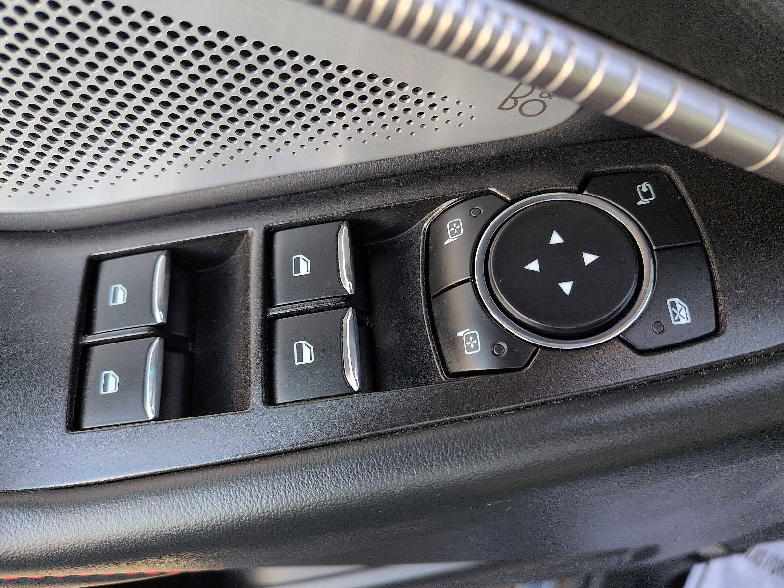 Certified 2025 Ford Explorer ST AWD/4WD image 15