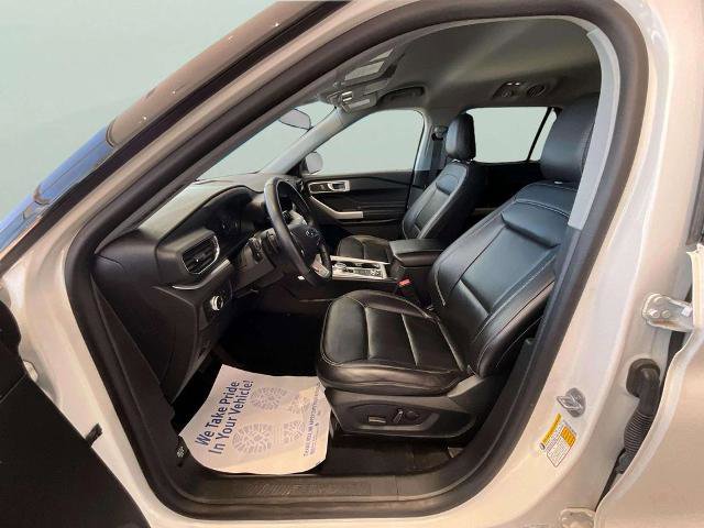 Certified 2021 Ford Explorer XLT w/ Equipment Group 202A AWD/4WD image 14