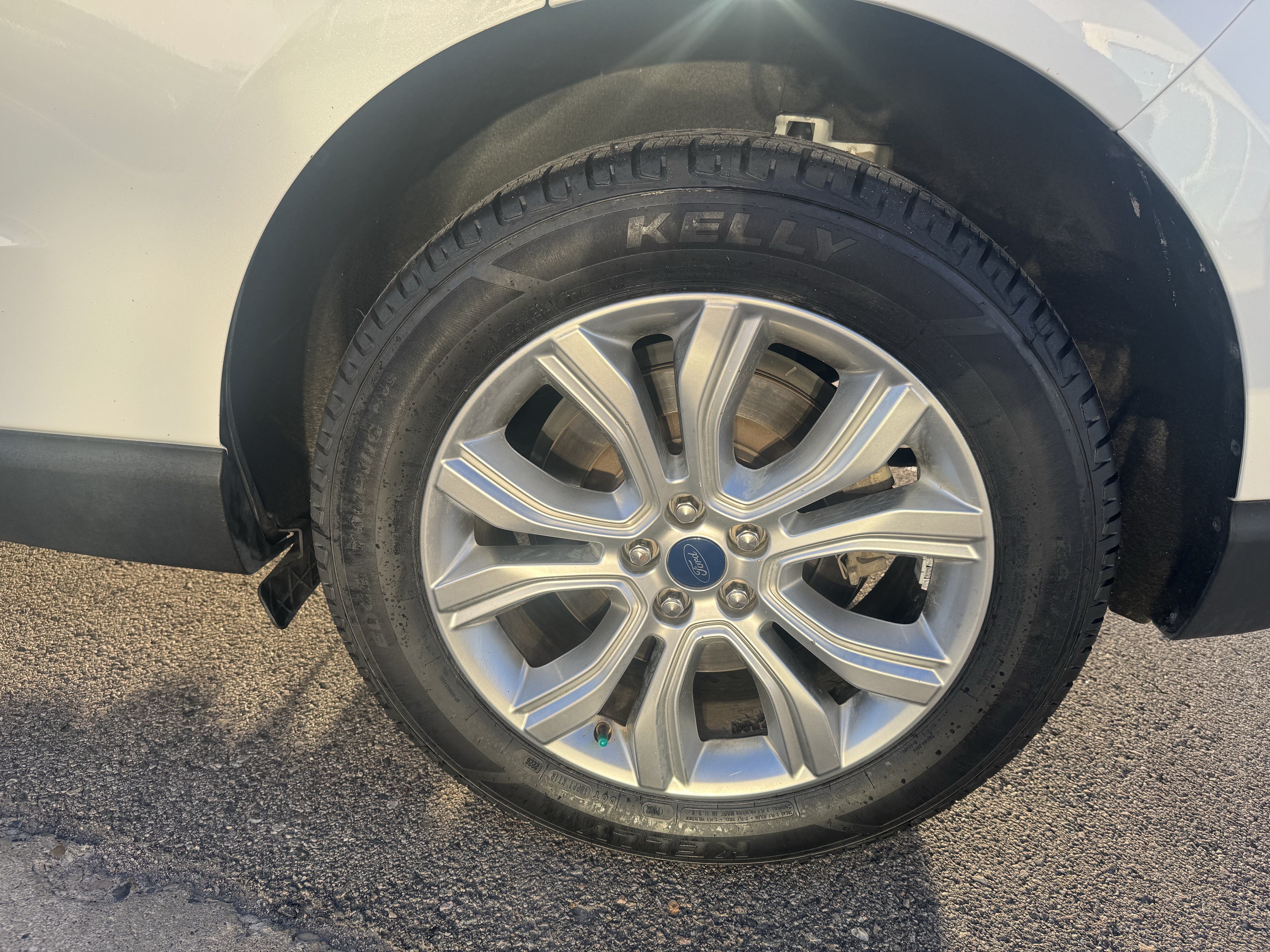 Certified 2022 Ford Edge Titanium w/ Equipment Group 301A AWD/4WD image 9