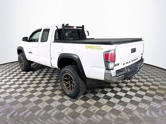 Used 2022 Toyota Tacoma TRD Off-Road AWD/4WD image 5