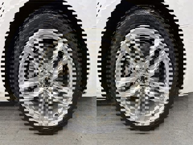 Used 2024 Audi A4 2.0T Premium Plus image 2