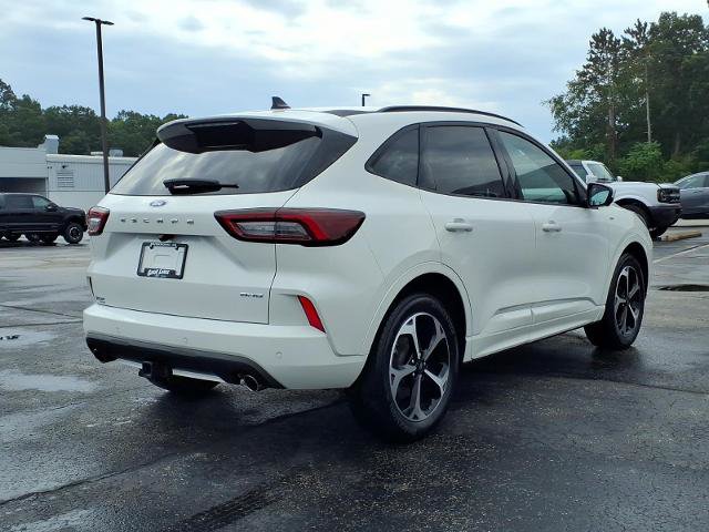 Certified 2023 Ford Escape ST-Line Select w/ Tech Pack #2 AWD/4WD image 6