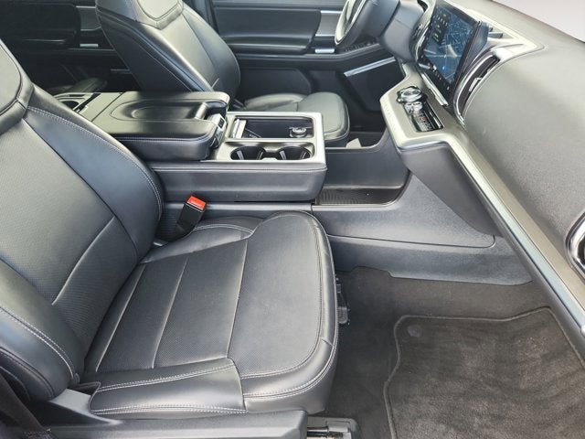 Certified 2025 Ford Expedition Platinum AWD/4WD image 15