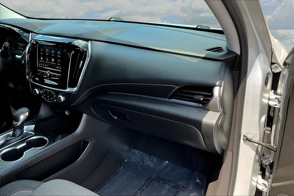 Used 2021 Chevrolet Traverse LS FWD image 29