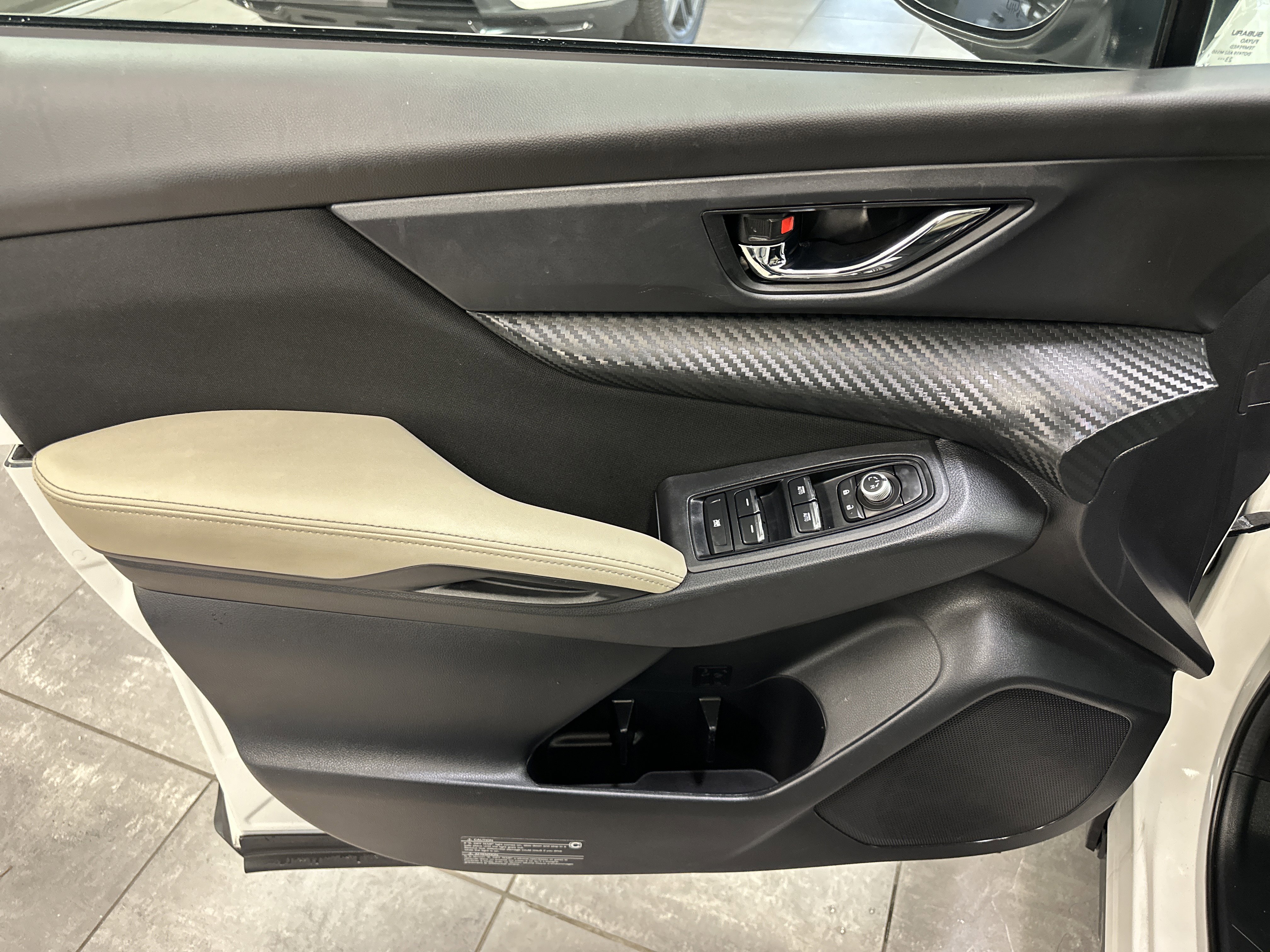 Used 2024 Subaru Ascent Premium w/ Convenience Package image 21