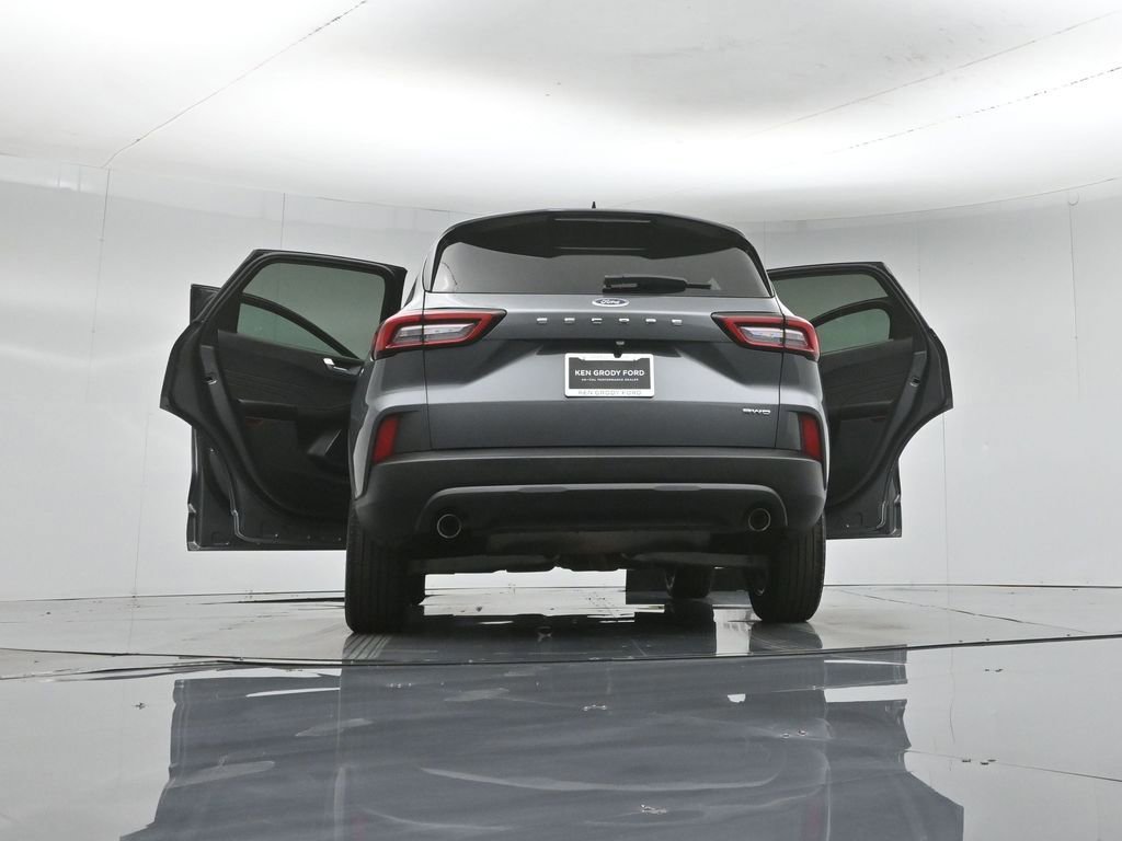 Certified 2025 Ford Escape ST-Line AWD/4WD image 53