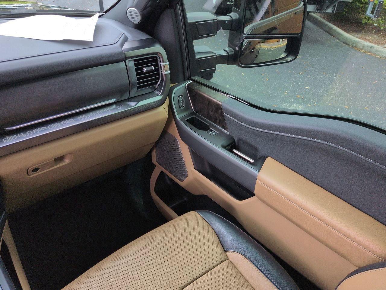 Certified 2024 Ford F350 Lariat w/ Lariat Ultimate Package image 16