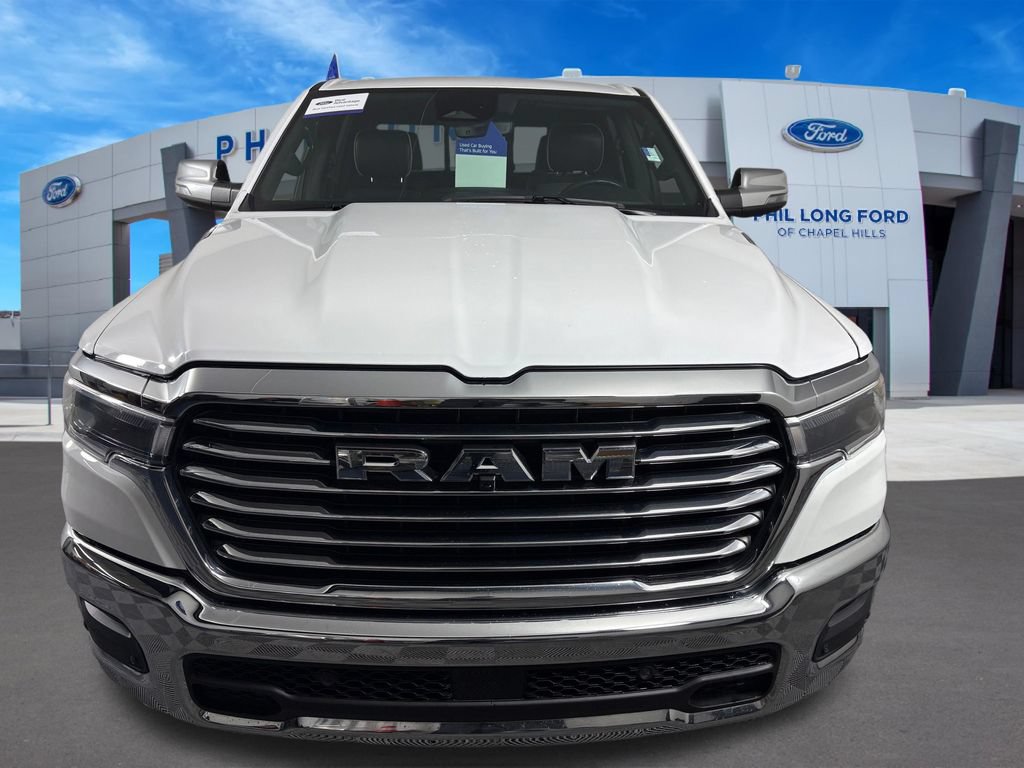 Used 2025 RAM 1500 Laramie AWD/4WD image 8