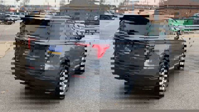 Certified 2025 Ford Explorer Active image 9