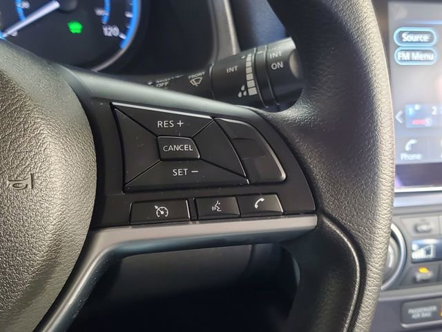 Used 2025 Nissan Leaf S image 13