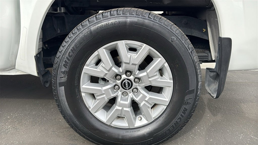 Used 2023 Nissan Frontier SV w/ SV Convenience Package image 8