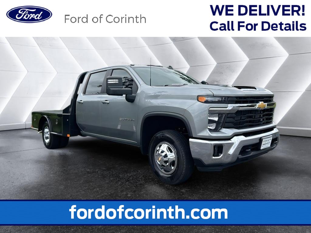 Used 2025 Chevrolet Silverado 3500 LT w/ Convenience Package AWD/4WD image 1