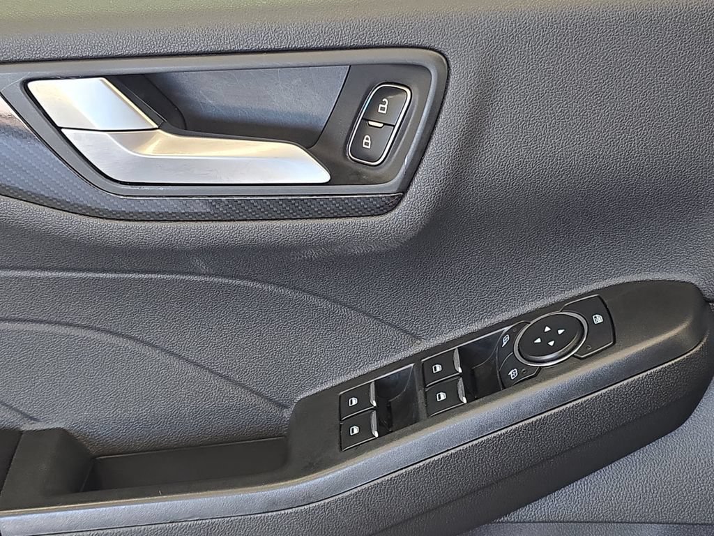 Certified 2024 Ford Escape ST-Line AWD/4WD image 26