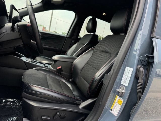 Certified 2024 Ford Escape ST-Line w/ Tech Pack #1 AWD/4WD image 5