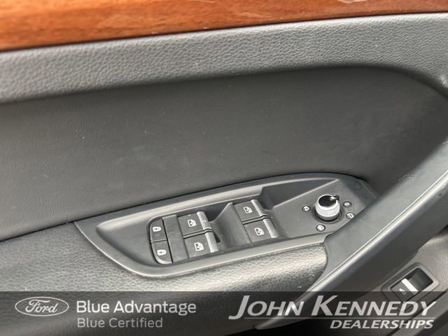 Used 2021 Audi Q5 2.0T Premium w/ Convenience Package image 17