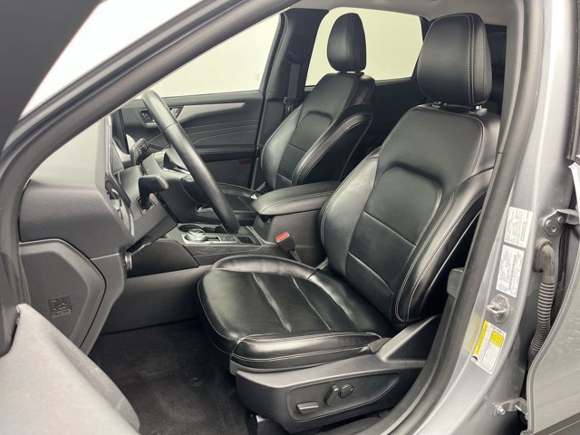 Certified 2024 Ford Escape Platinum AWD/4WD image 10