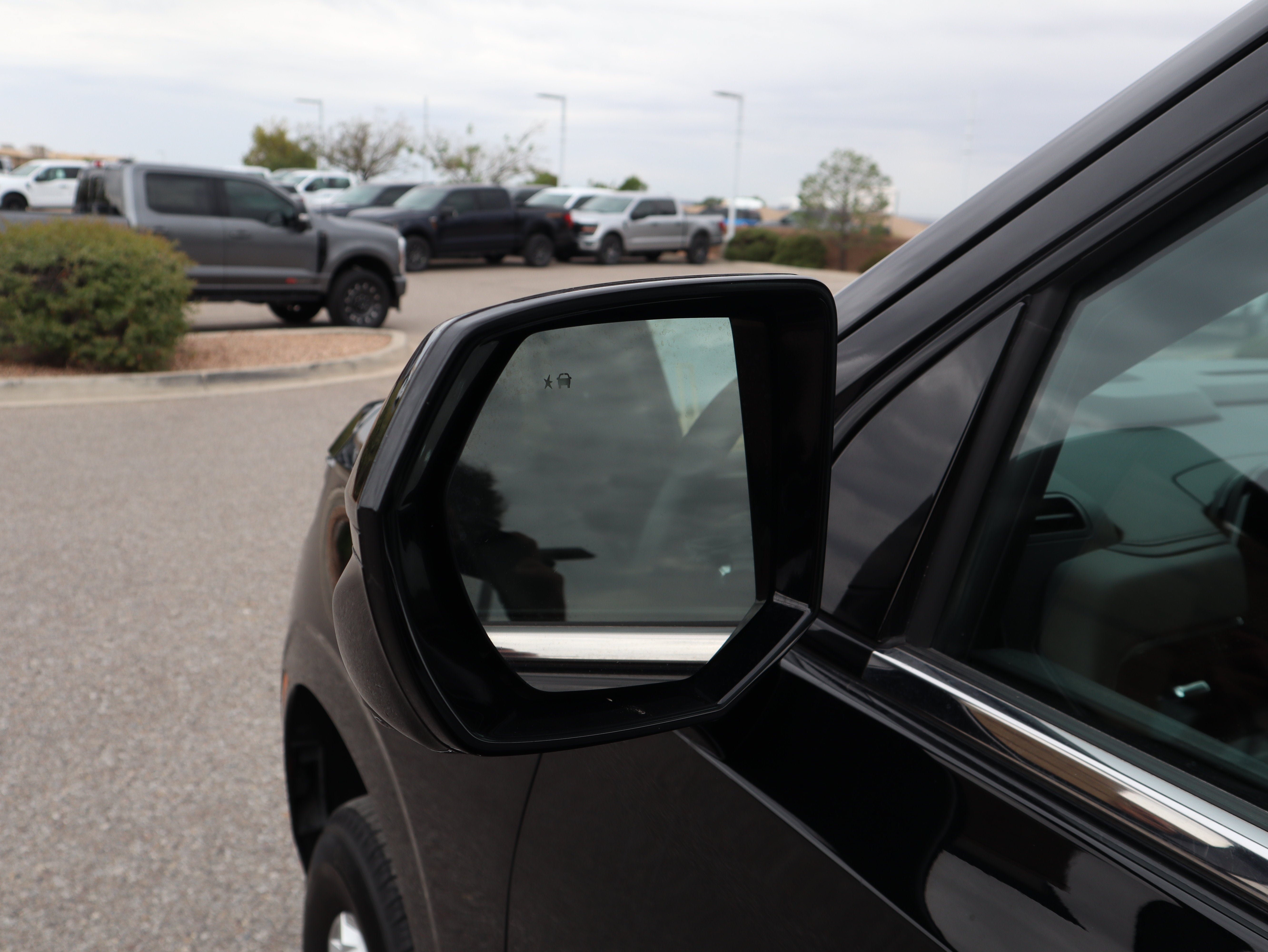Used 2025 Chevrolet Tahoe LT RWD image 17