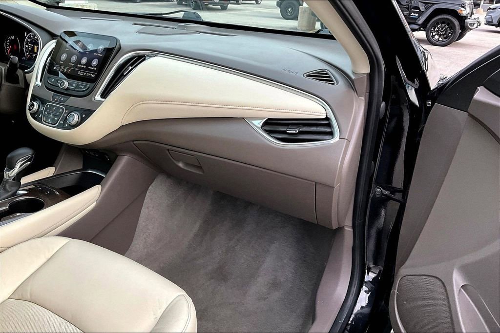 Used 2024 Chevrolet Malibu LT FWD image 15