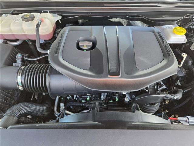 Used 2025 RAM 1500 Laramie AWD/4WD image 21