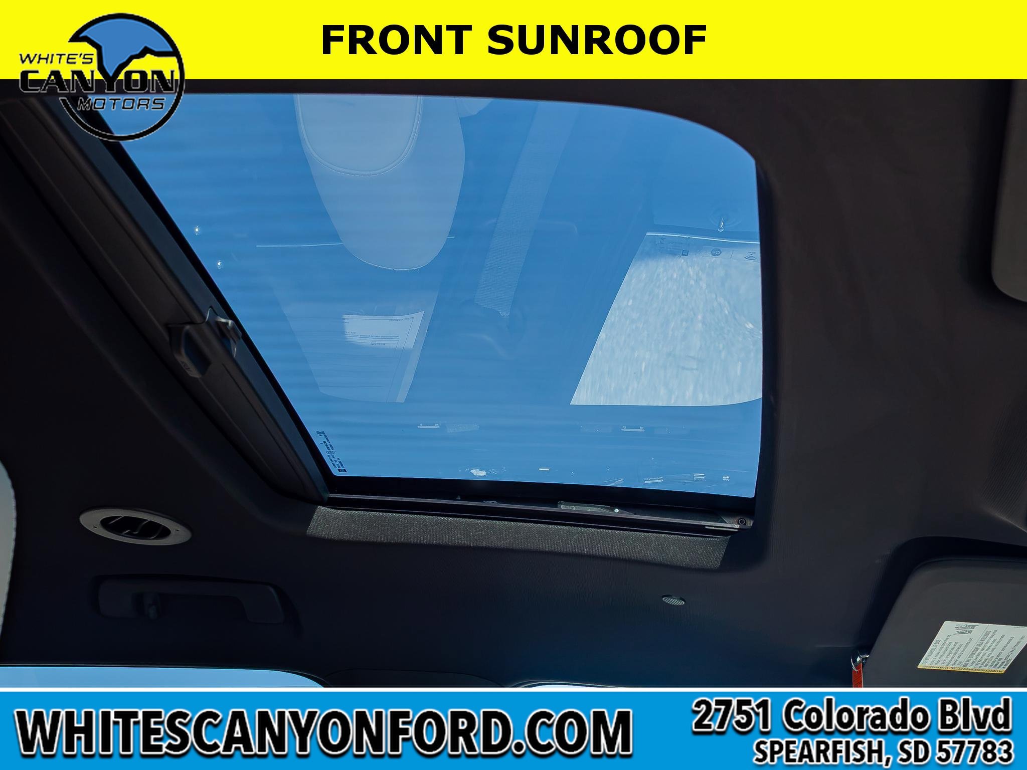 Used 2023 Chevrolet Traverse LT w/ LT Premium Package AWD/4WD image 26