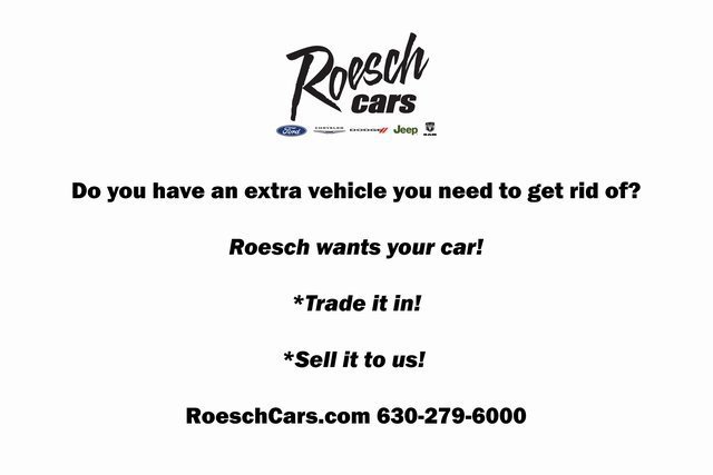 Used 2022 Volvo XC40 T5 Momentum image 9