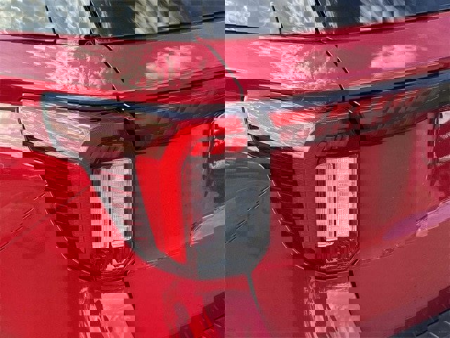 Certified 2025 Ford Explorer ST-Line w/ Premium Package image 11