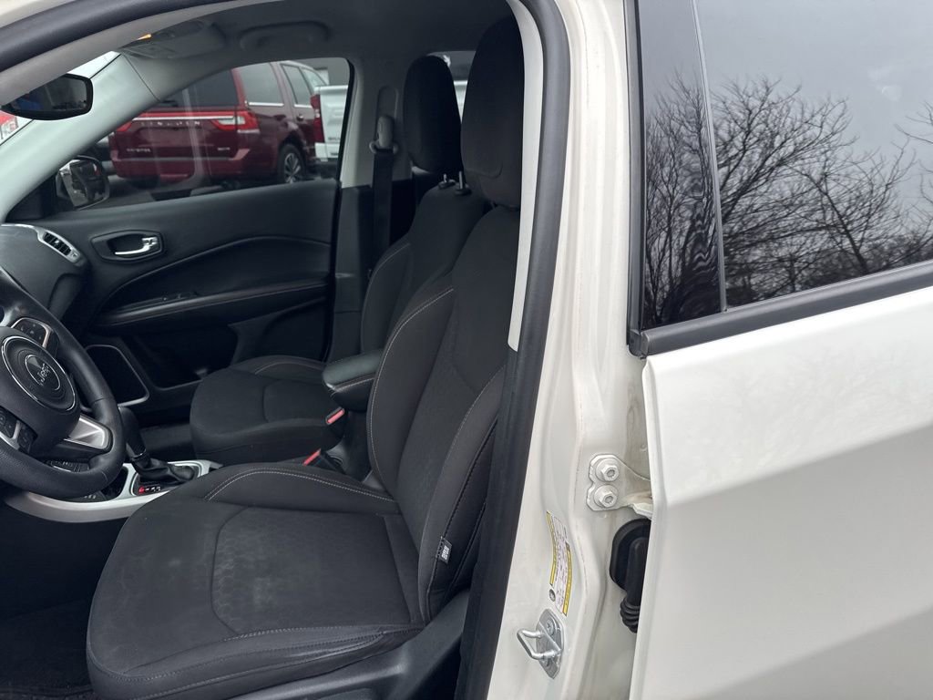 Used 2019 Jeep Compass Sport image 10