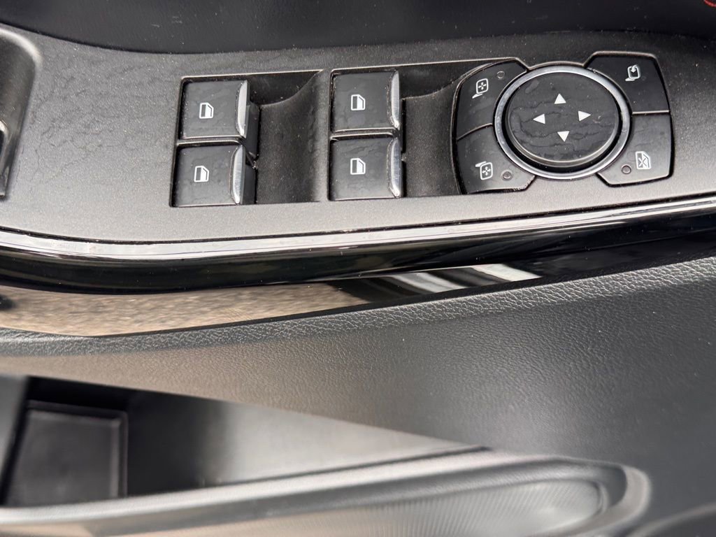 Certified 2023 Ford Explorer ST-Line w/ Class IV Trailer Tow Package image 18