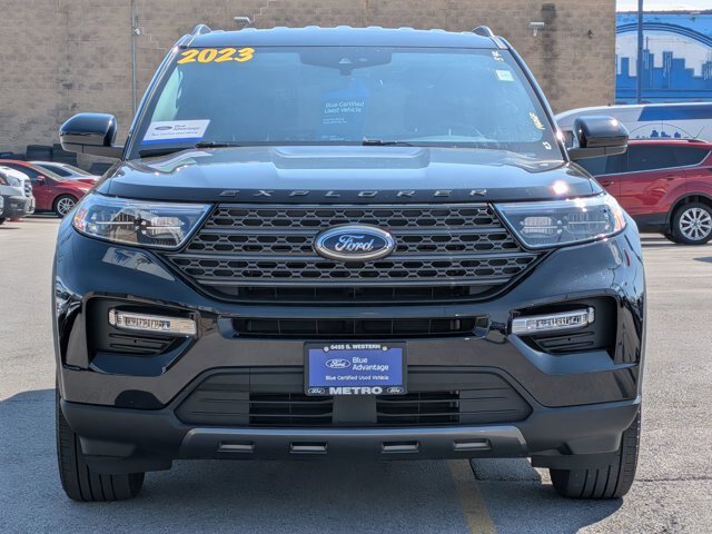Certified 2023 Ford Explorer XLT w/ Equipment Group 202A AWD/4WD image 9
