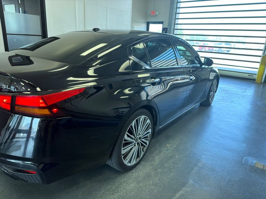 Used 2023 Nissan Altima 2.5 SL FWD image 6