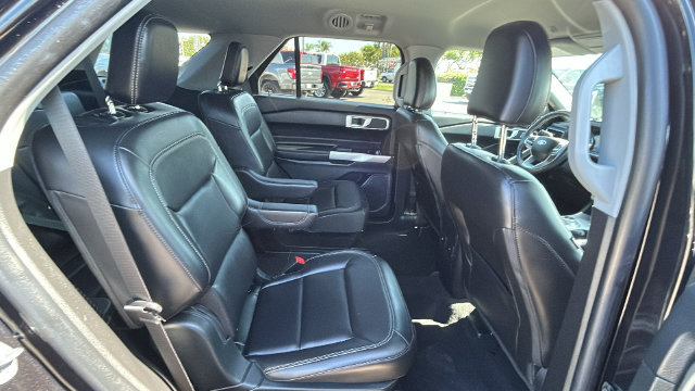 Certified 2023 Ford Explorer XLT w/ Equipment Group 202A RWD image 13