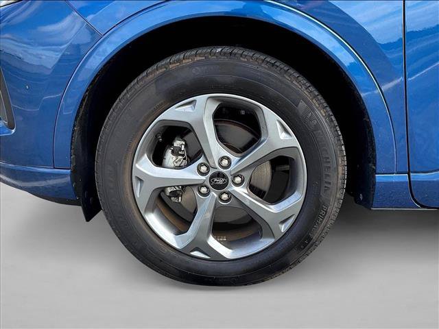 Certified 2023 Ford Escape ST-Line w/ Tech Pack #1 AWD/4WD image 8
