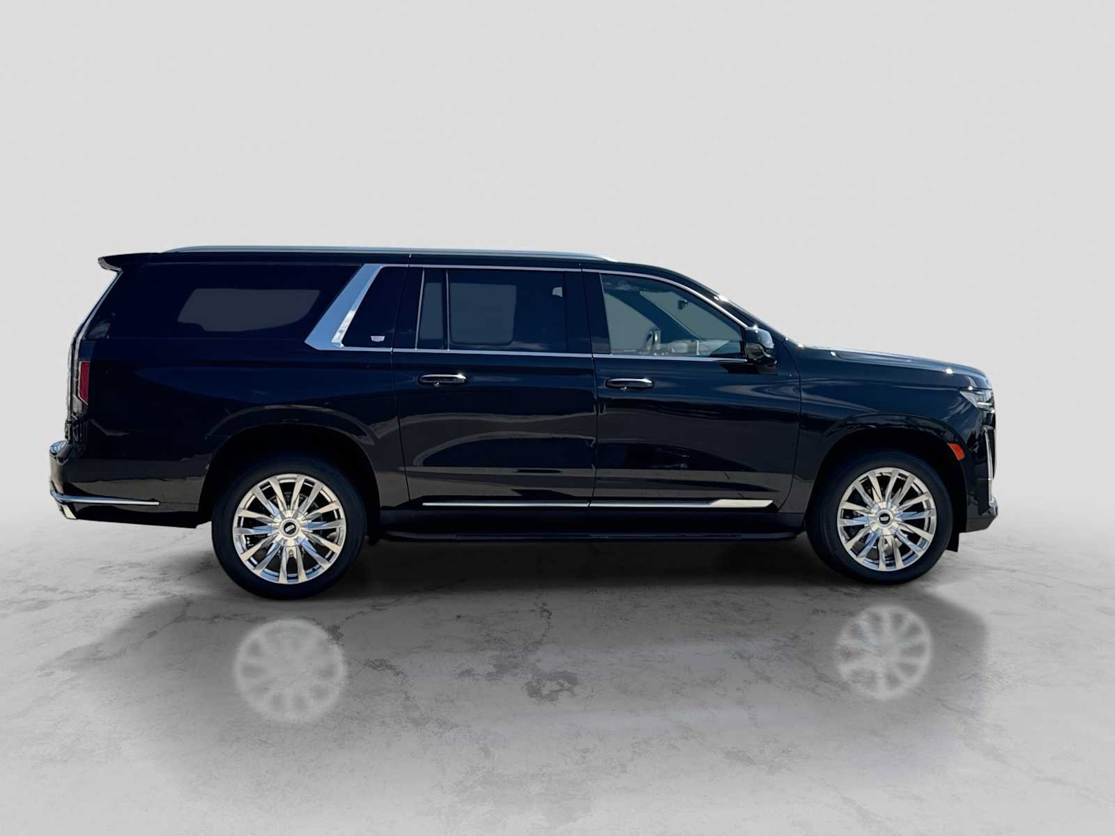 Used 2023 Cadillac Escalade ESV Premium Luxury AWD/4WD image 7