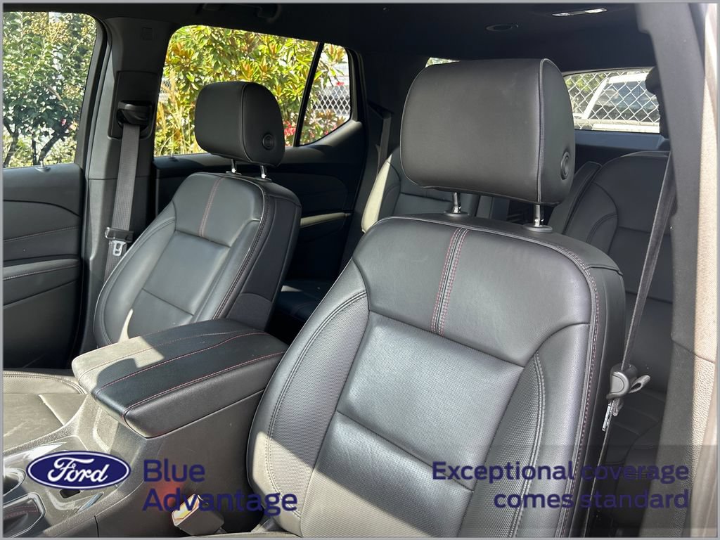 Used 2023 Chevrolet Traverse RS FWD image 11