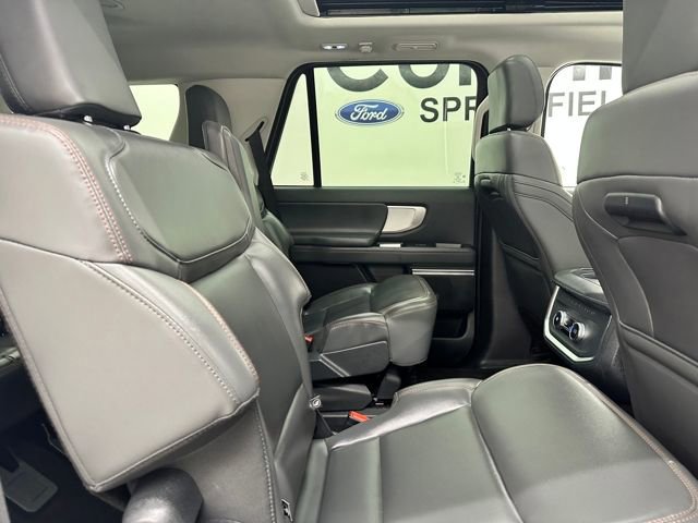 Certified 2025 Ford Expedition Active image 14
