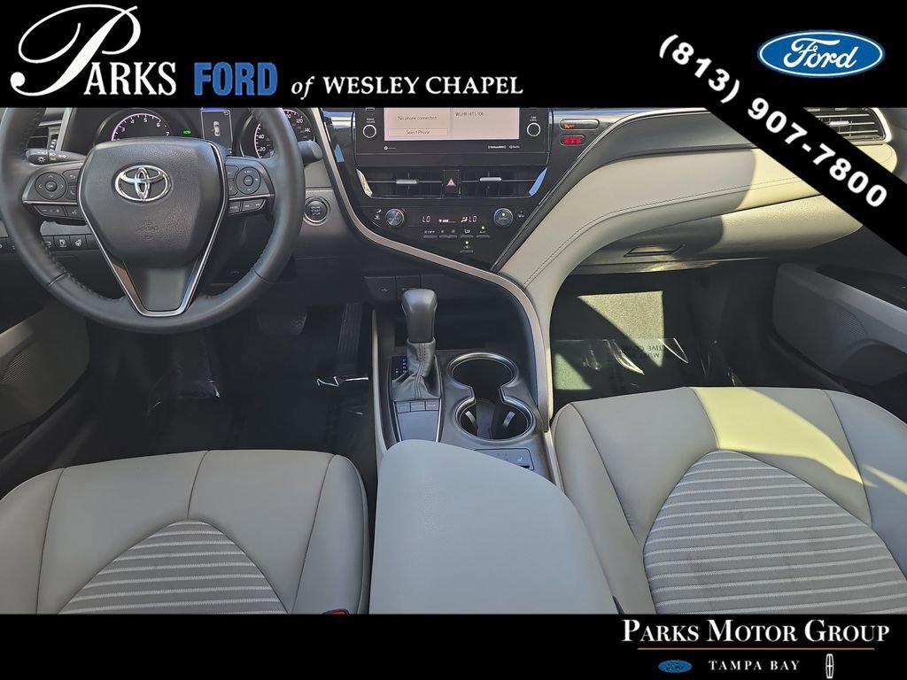 Used 2024 Toyota Camry SE w/ Cold Weather Package image 10