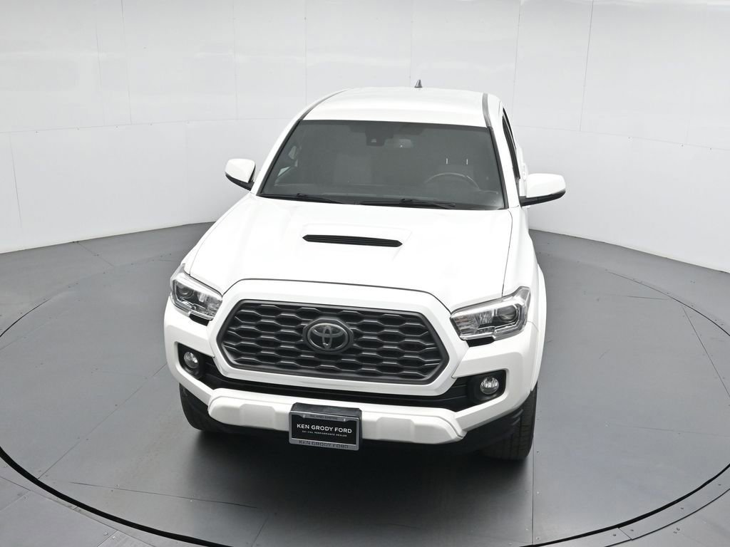 Used 2021 Toyota Tacoma TRD Sport w/ Technology Package image 21