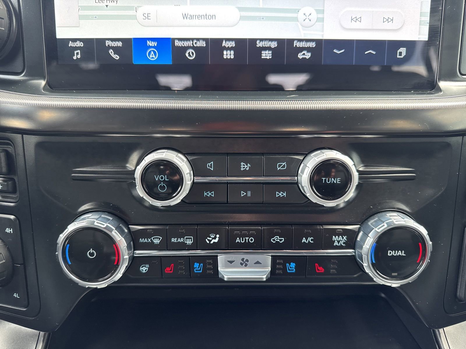 Certified 2024 Ford F150 Lariat w/ FX4 Off-Road Package image 36