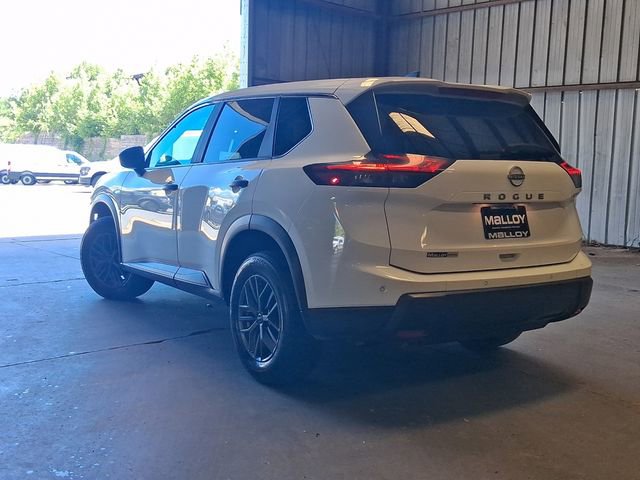 Used 2024 Nissan Rogue S FWD image 3