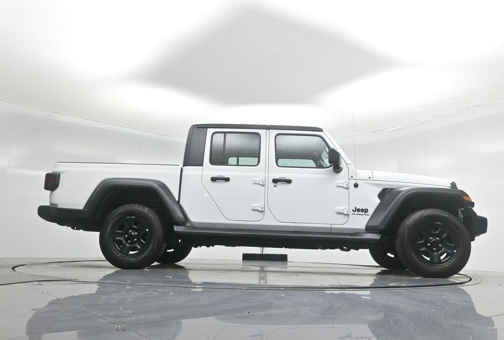 Used 2020 Jeep Gladiator Sport image 12