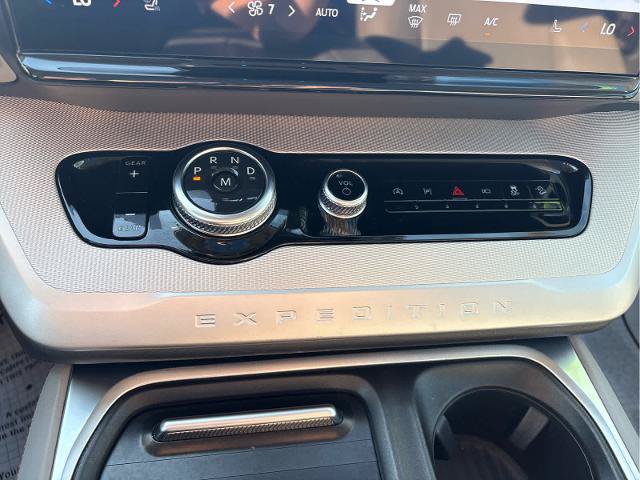 Certified 2025 Ford Expedition Active AWD/4WD image 28