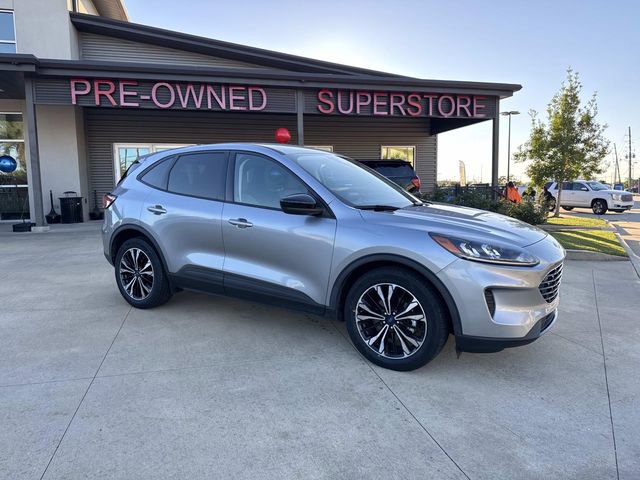 Certified 2022 Ford Escape SE w/ SE Sport Appearance Package image 1