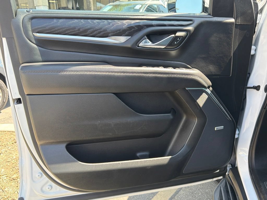 Used 2023 GMC Yukon Denali RWD image 21