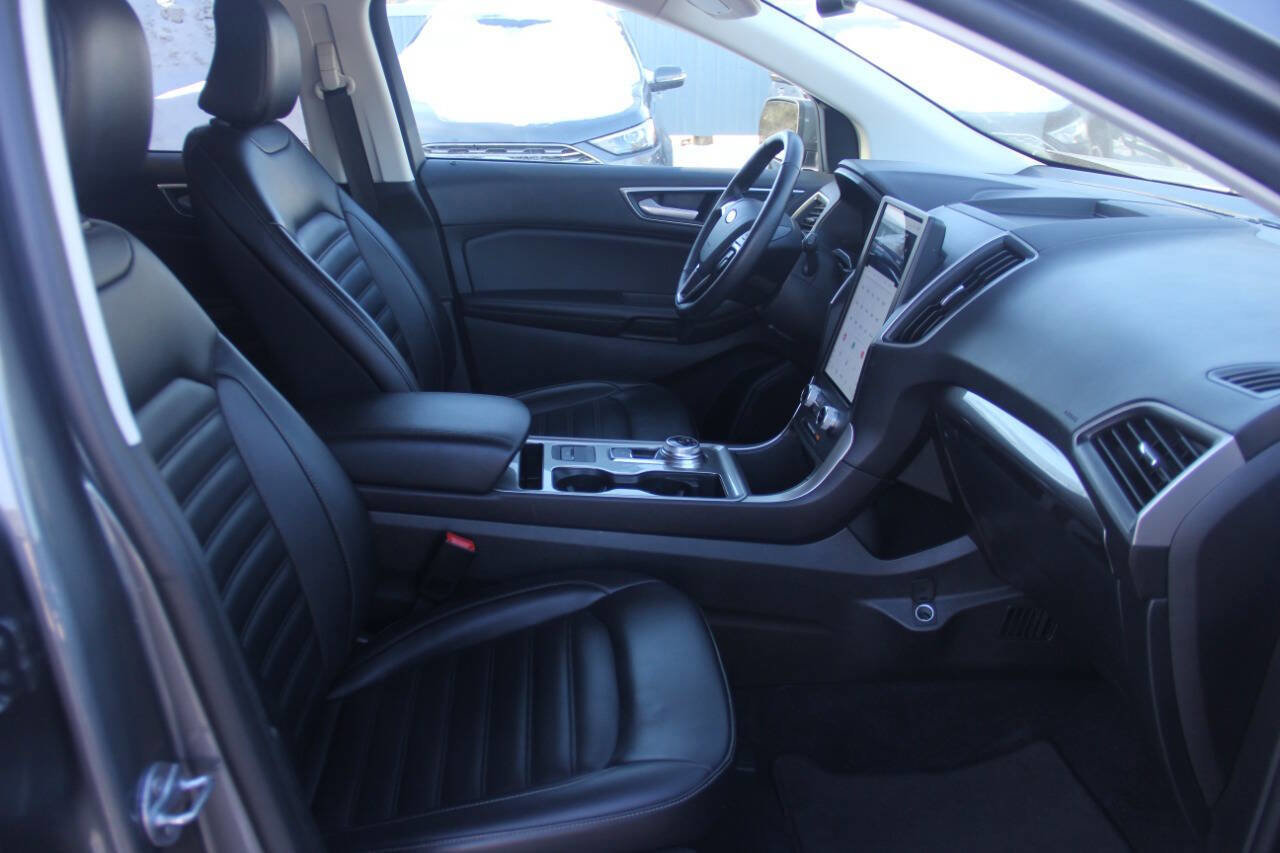 Certified 2024 Ford Edge SEL image 21