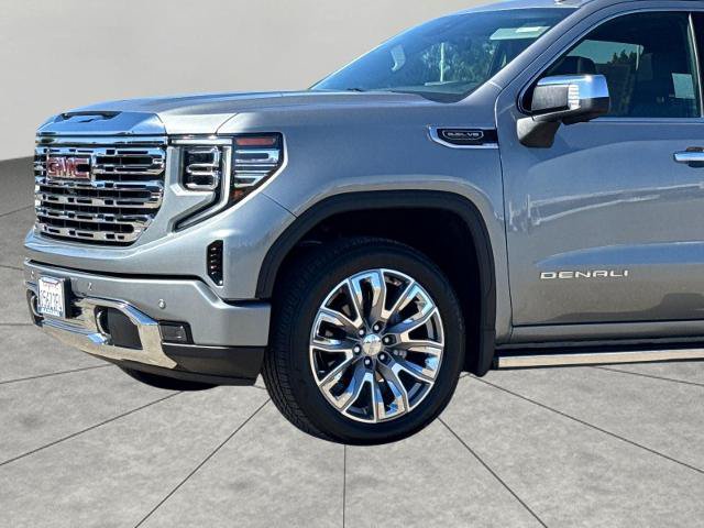 Used 2025 GMC Sierra 1500 Denali w/ Denali Reserve Package AWD/4WD image 22