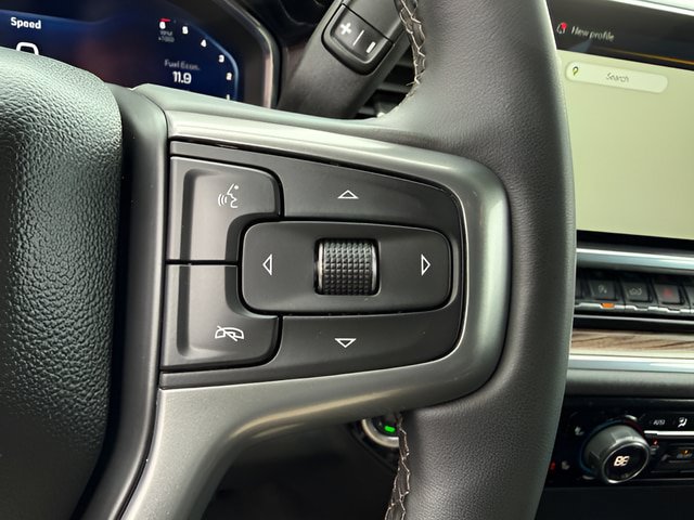 Used 2025 Chevrolet Silverado 1500 LT AWD/4WD image 16