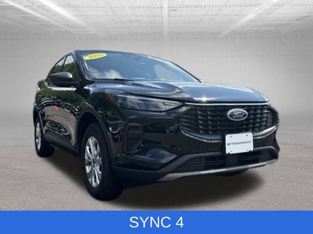 Certified 2025 Ford Escape Active AWD/4WD image 2