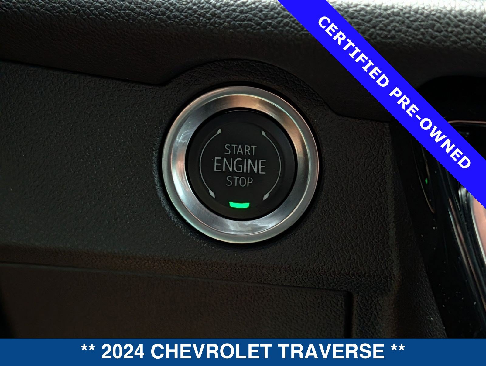 Used 2024 Chevrolet Traverse RS FWD image 38
