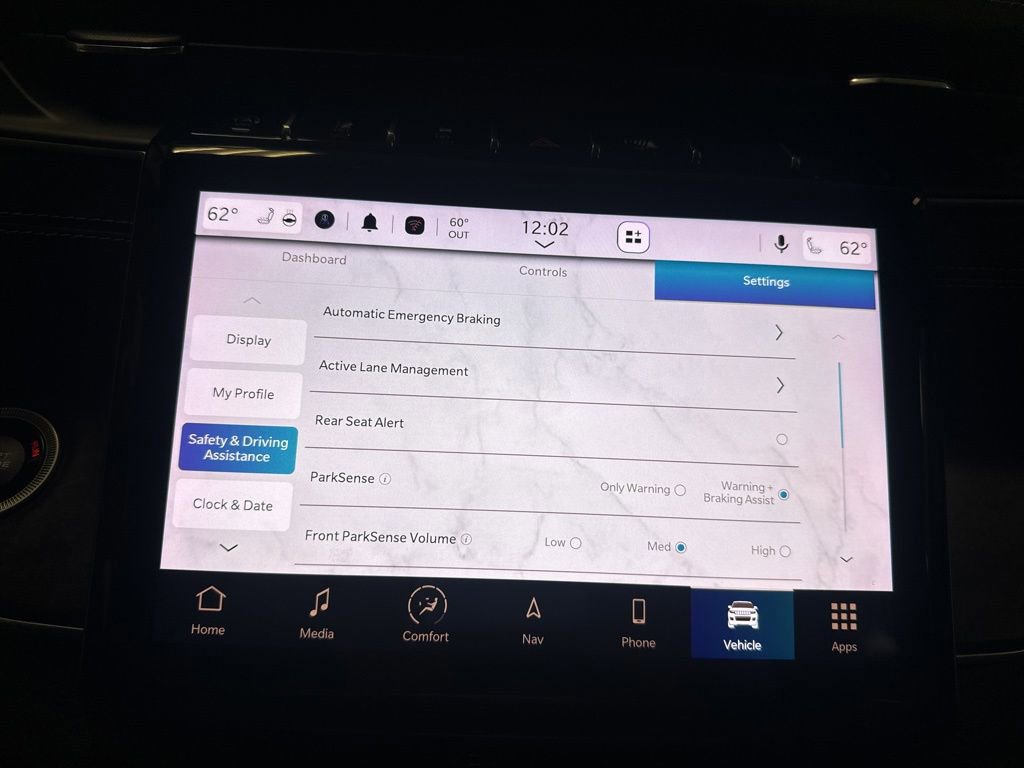 Used 2021 Jeep Grand Cherokee L Limited w/ Luxury Tech Group II image 36